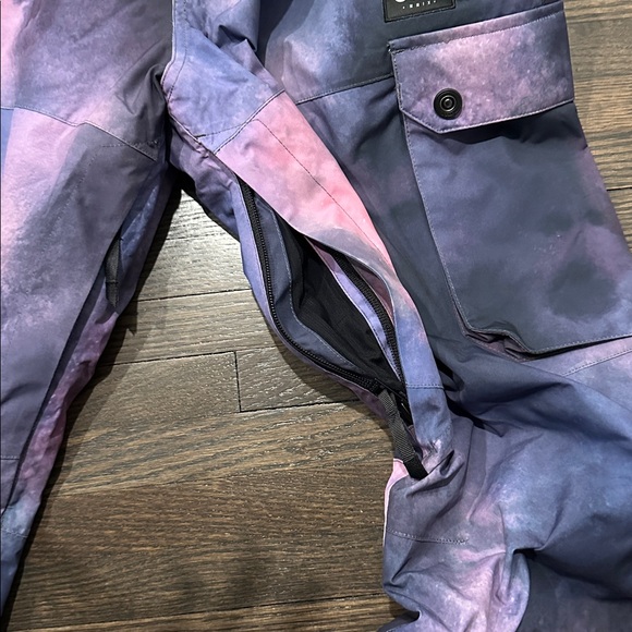 DOPE Black and Purple snowboard pants - Picture 3 of 7